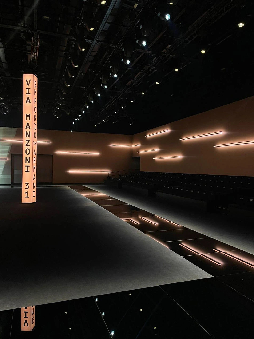 mfw-emporio-armani-fw26-allestimento