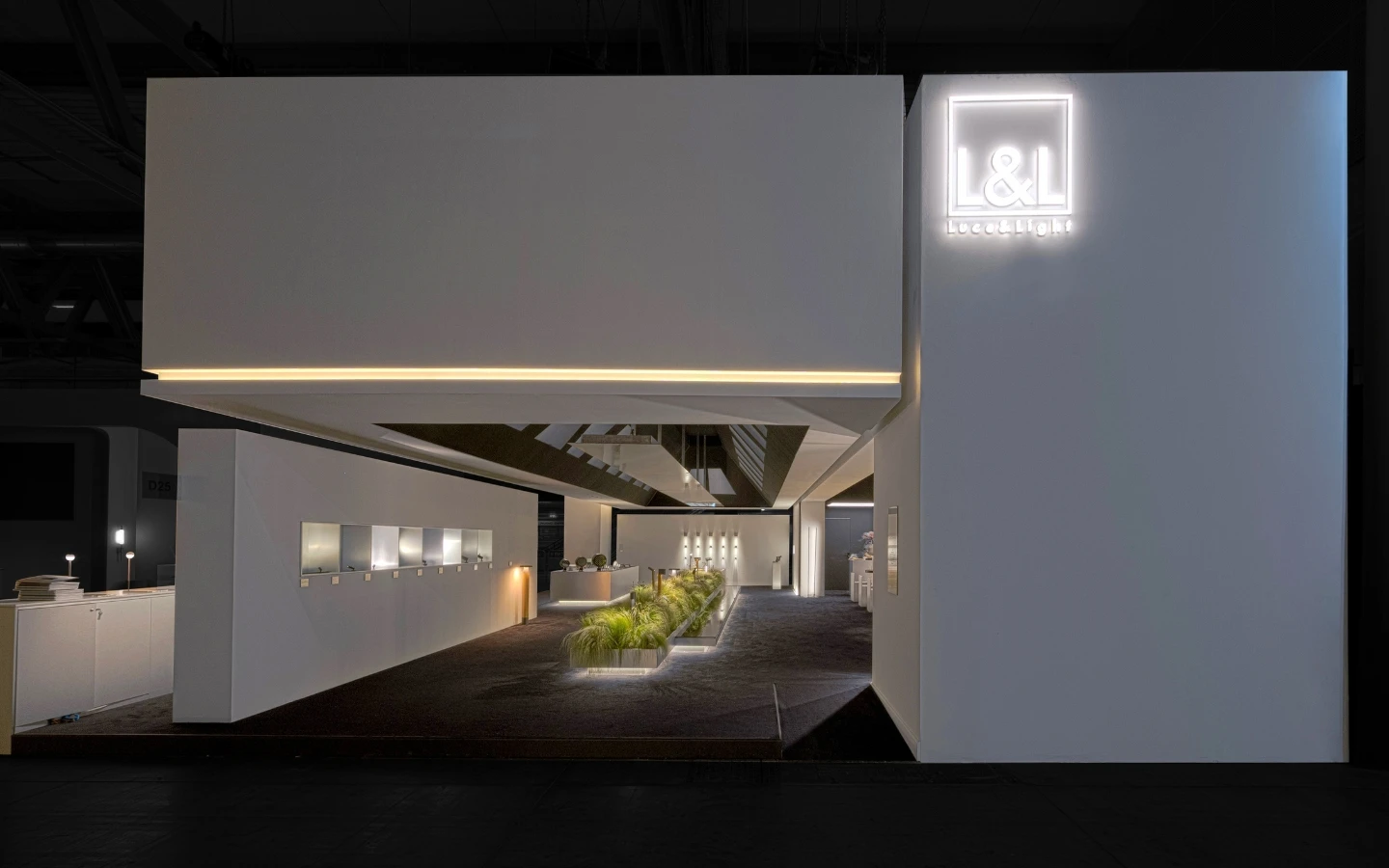 allestimento-luce-light-salone-del-mobile