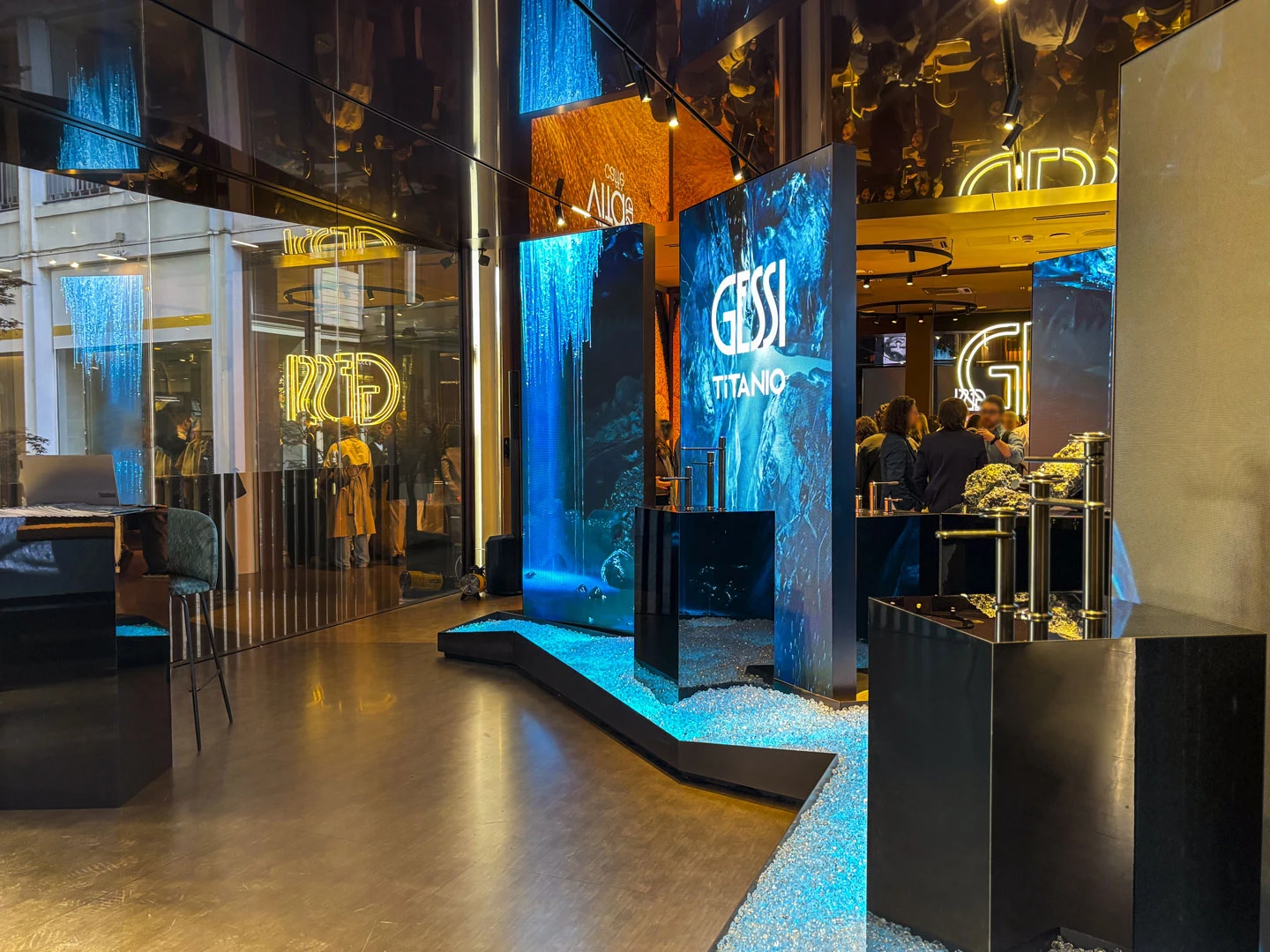 consulenza-allestimento-showroom-milano-casa-gessi